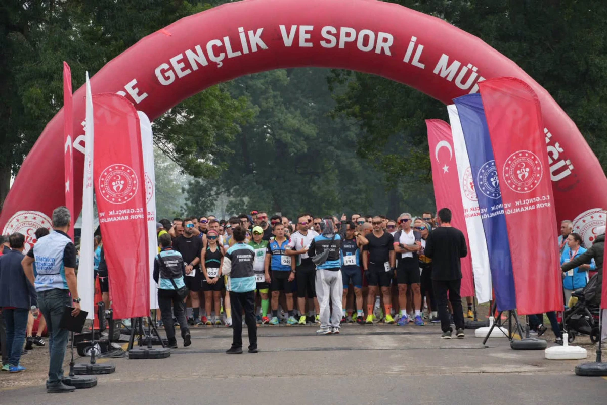 2. Efteni Duatlonu G&ouml;lyaka&rsquo;da Heyecanla Tamamlandı