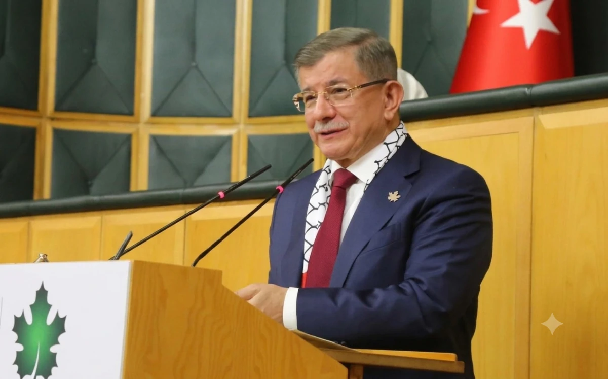 Ahmet Davutoğlu Siyasetten &Ccedil;ekildi: Gelecek Partisi Kapandı