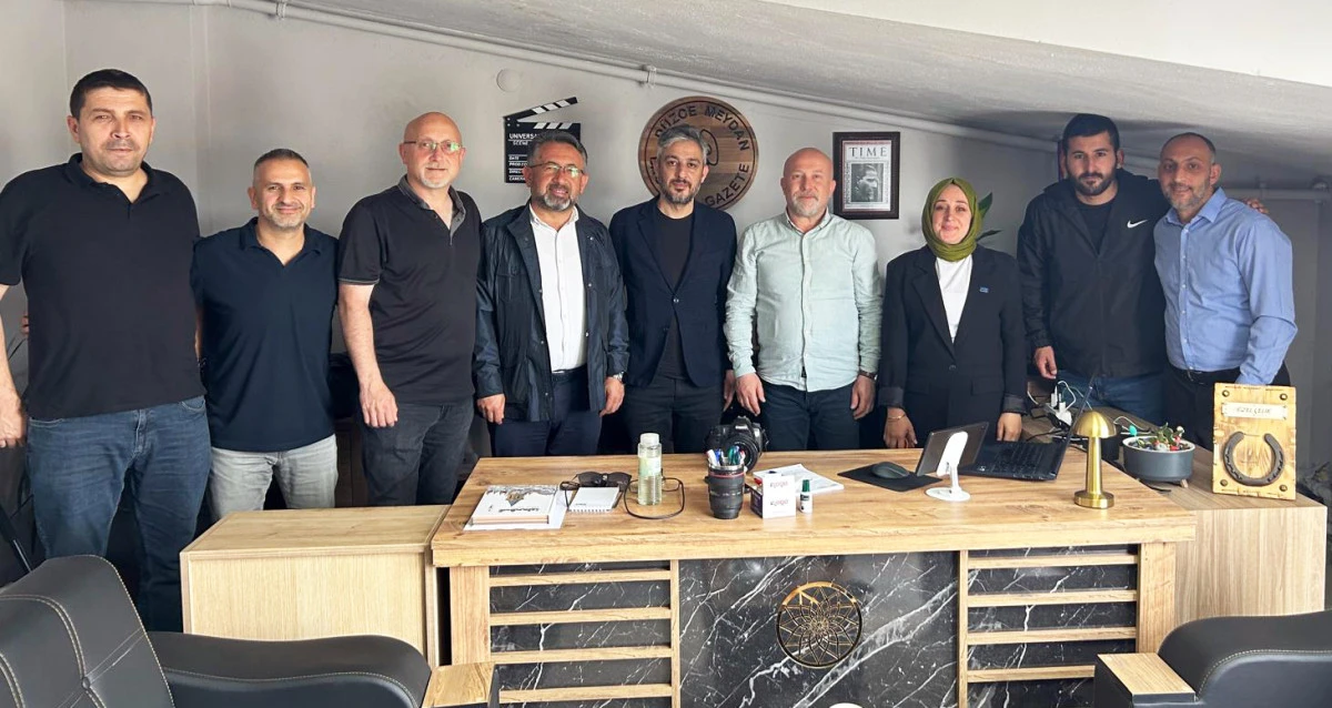 Anahtar Parti'den Gazetemize "Hayırlı Olsun" Ziyareti     