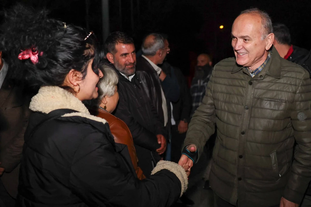 Başkan &Ouml;zl&uuml; Ağa Mahallesi'nde Coşkuyla Karşılandı