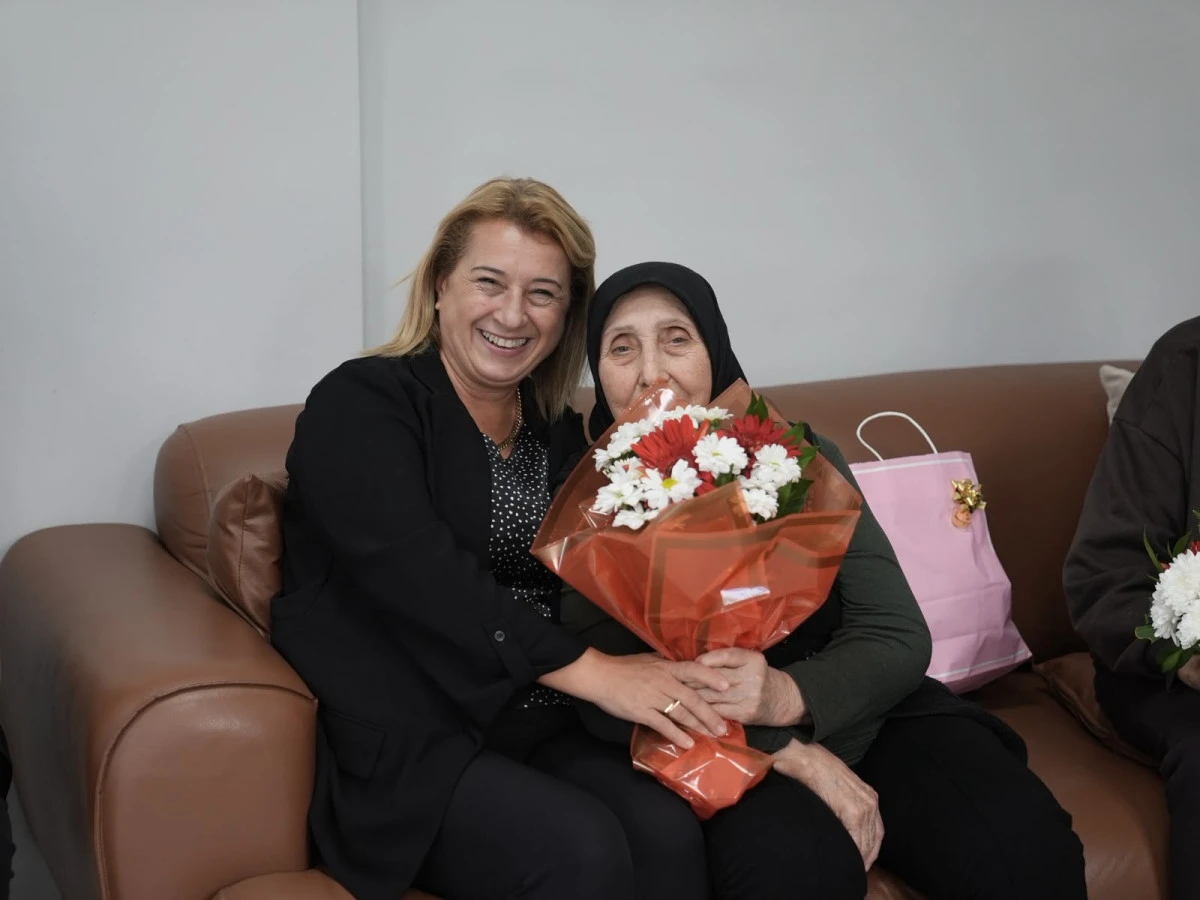 D&uuml;zce Belediyesi&rsquo;nden Yaşlılar G&uuml;n&uuml;&rsquo;nde Anlamlı Ziyaret