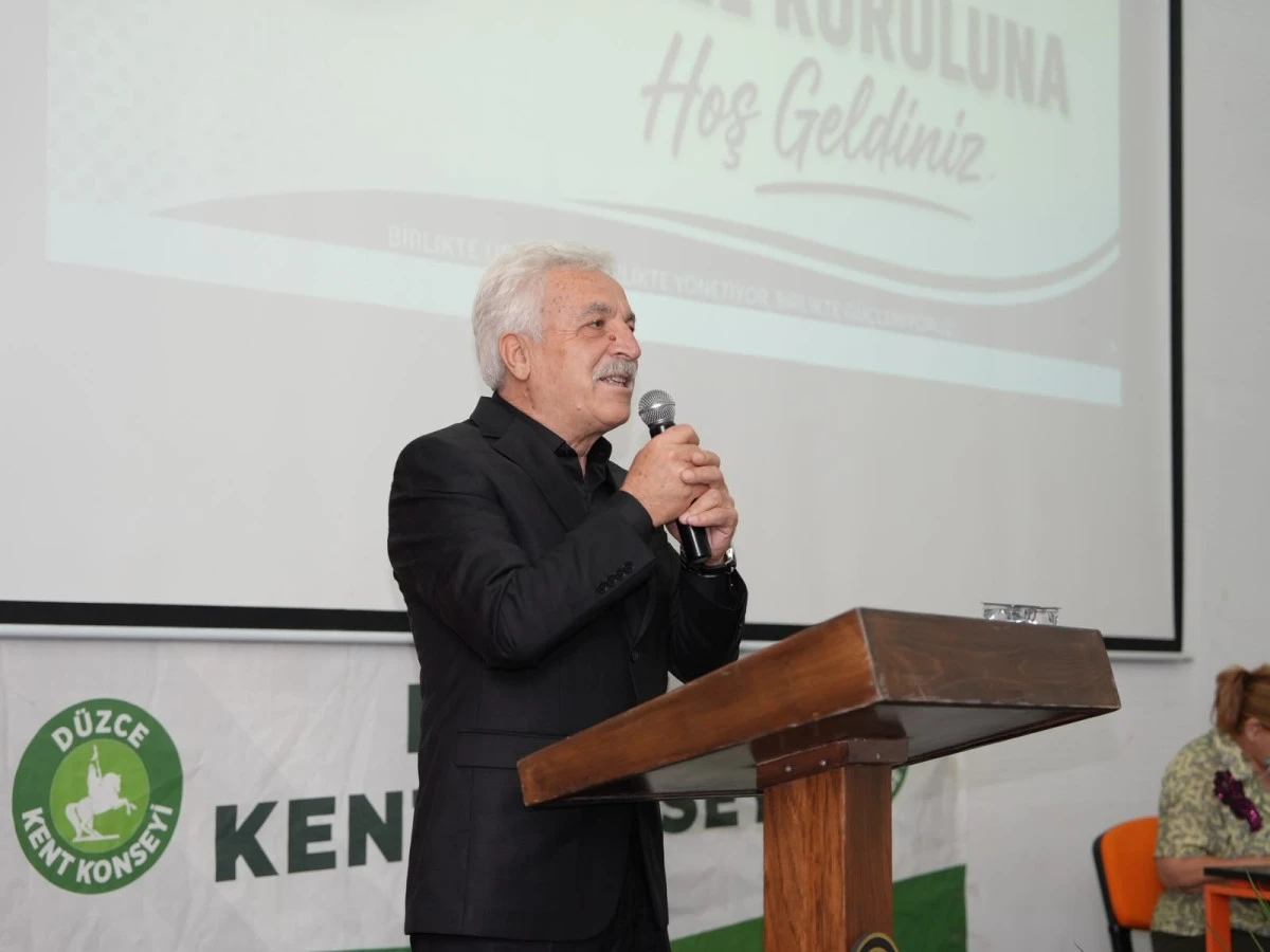 D&uuml;zce Kent Konseyi Başkanlığına Orhan Yılmaz Se&ccedil;ildi