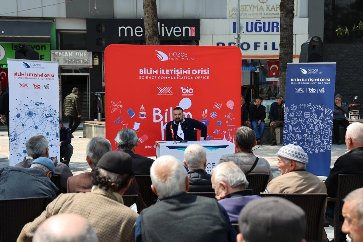 D&uuml;zce &Uuml;niversitesi Bilim Kafe Etkinliğine Halktan B&uuml;y&uuml;k İlgi