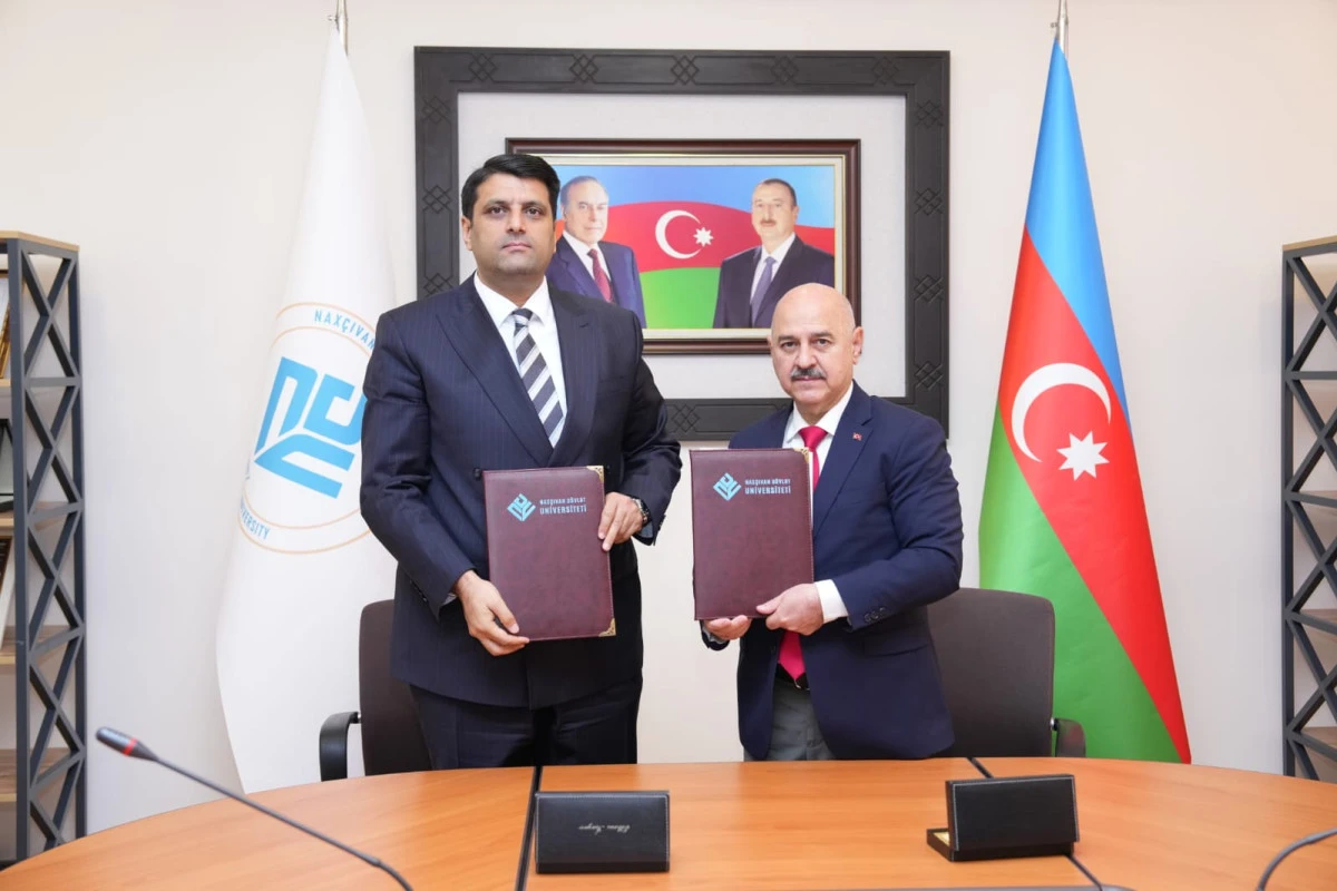 Düzce Üniversitesi Rektörü Prof. Dr. Sözbir, Nahçıvan'da