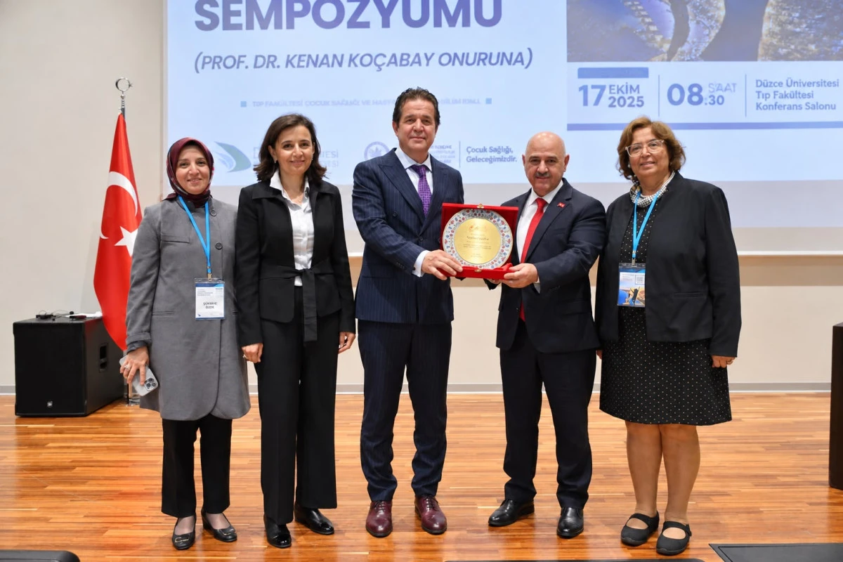 D&uuml;zce &Uuml;niversitesi&rsquo;nde Pediatri Sempozyumu Yapıldı
