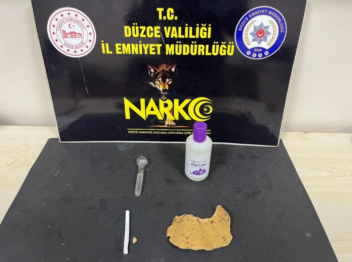 D&uuml;zce&rsquo;de Narkotik Operasyonu: K&uuml;lt&uuml;r Mahallesi&rsquo;nde 1 Kişi Tutuklandı