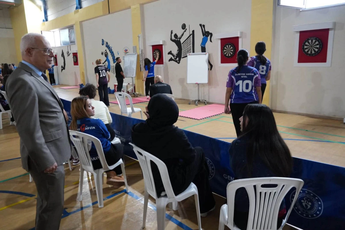 D&uuml;zce&rsquo;de Okul Sporları Dart M&uuml;sabakaları Tamamlandı