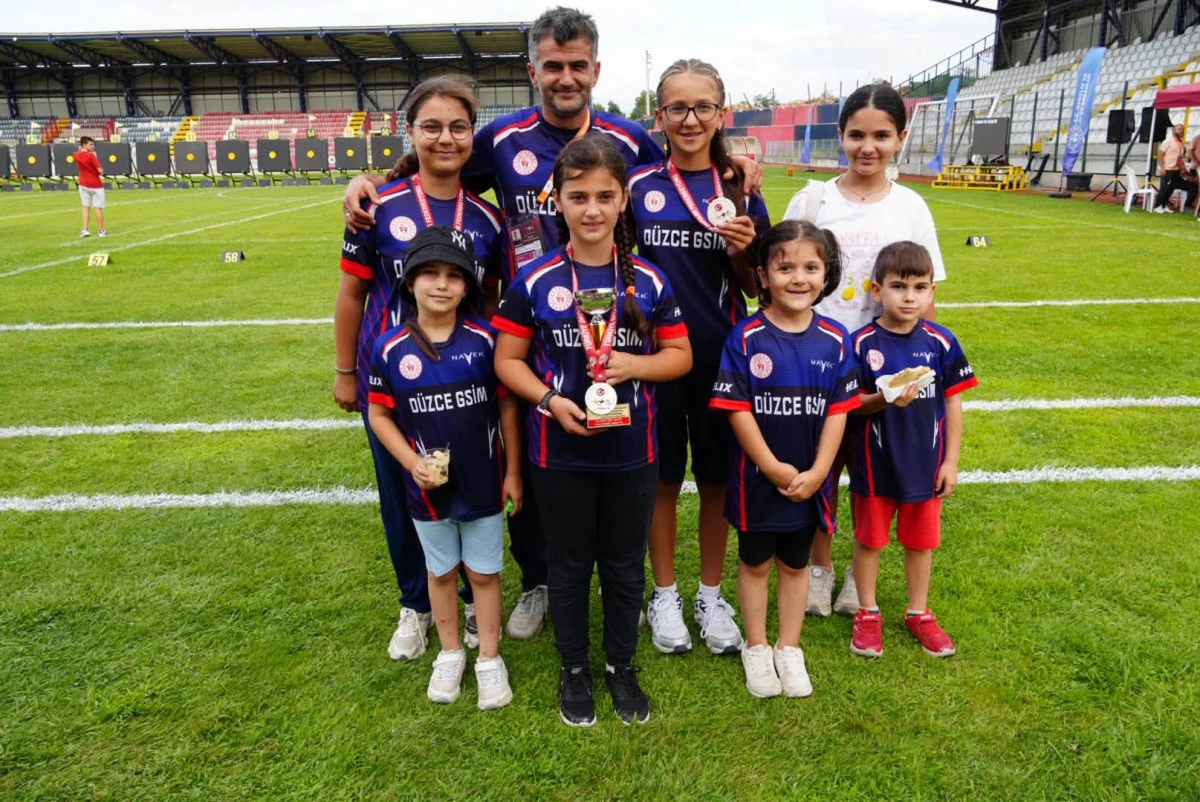 D&uuml;zcespor Y&ouml;netiminden T&uuml;rkiye Ok&ccedil;uluk Şampiyonası&rsquo;na Destek 