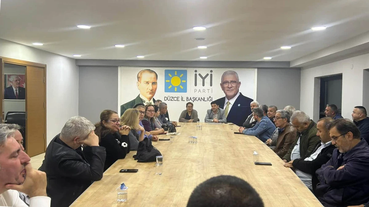 İYİ Partili Yunus &Ouml;zay Er&rsquo;den Teşkilat Mesajı