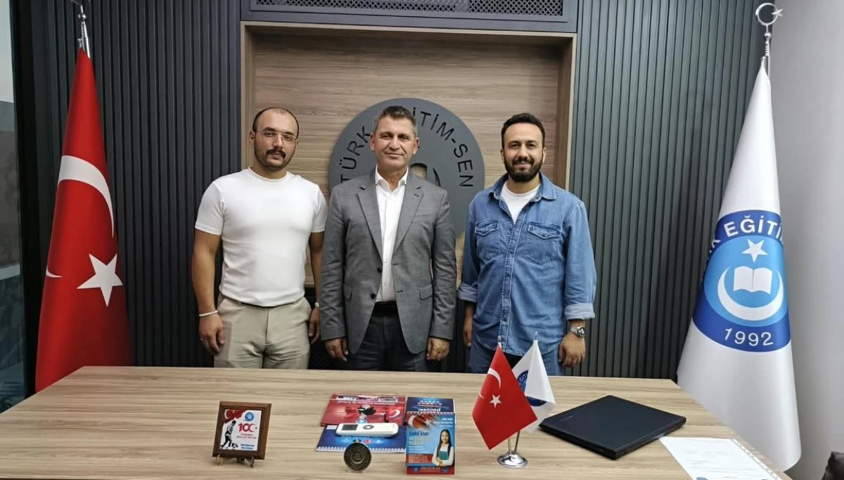 T&uuml;rk Eğitim-Sen Yığılca Temsilciliğinde Bayrak Değişimi