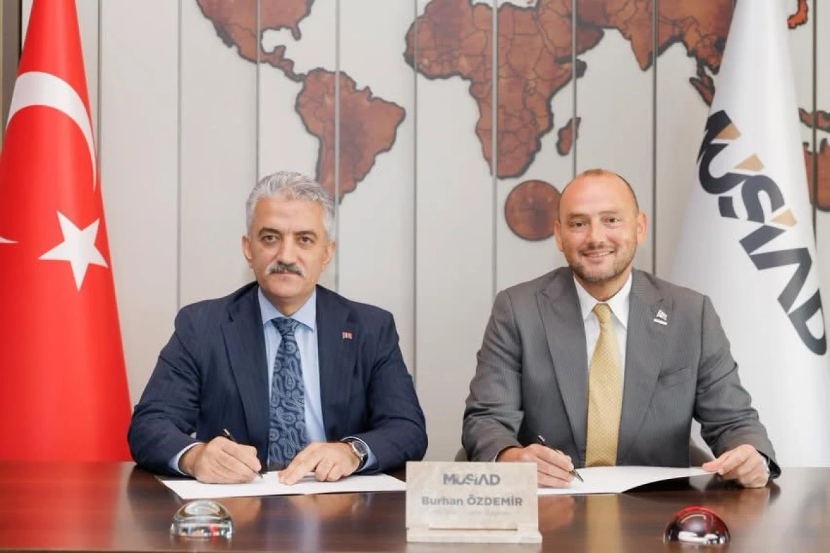 Vali Makas ve &Ouml;zdemir Engelsiz Yaşam Merkezi Protokol&uuml;n&uuml; İmzaladı